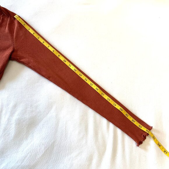 Forever 21 Ribbed Ruched Crop Top. Women Long Sleeves V-Neck Burnt Orange Size S - Picture 4 of 11